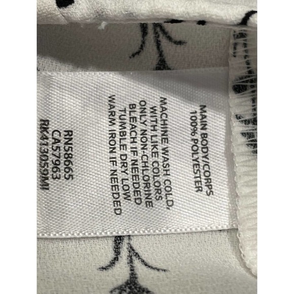 Abound Faux Wrap Blouse XL White Black Floral Surplice V-Neck Pocket Long Sleeve - Picture 6 of 9